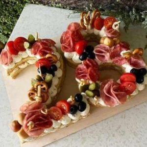 Закусочный торт Цифры (brutal_cakes)